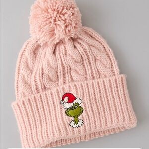 NWT American Eagle Outfitters AE Embroidered Grinch Cable-Knit Beanie.